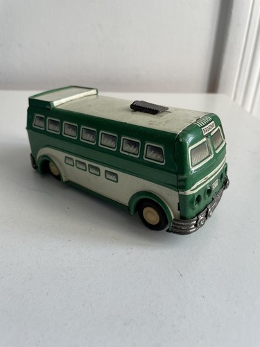 Joustra 2011 bus broadway - joustra,