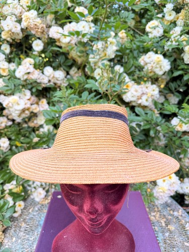 Beau chapeau ancien - en, paille