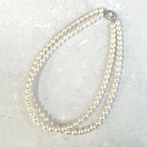 Collier perles argentées - de,