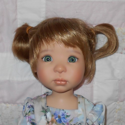 Monique giggi doll - wig, size