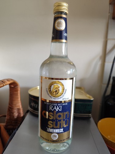 Bouteille raki lowenmilch - de,