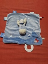 doudou plat âne Paco bleu Captain brodé bateau poisson rouge NOUKIES 