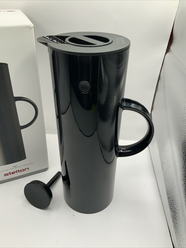 Stelton black em77 vacuum jug - stelton,