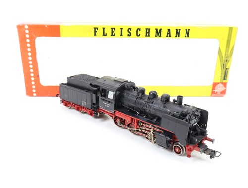 Locomotive vapeur - locomotive, à