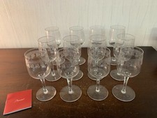 12 verres à vin gravé marguerite en cristal de Baccarat (prix à la pièce)