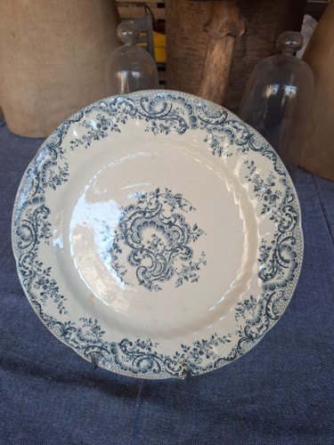 Ancienne assiette petit plat - petit,