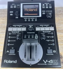 ROLAND V-4EX Mélangeur vidéo