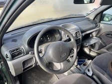 Tableau de bord RENAULT CLIO 2