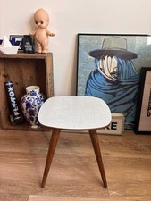 petite table d'appoint en bois