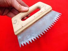 scie outil ancien de tailleur de pierre sculpteur