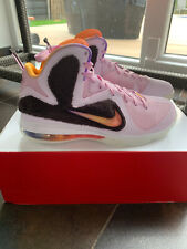 NIKE LEBRON IX taille 9 US