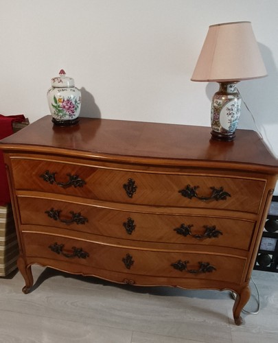 Jolie commode merisier - jolie,