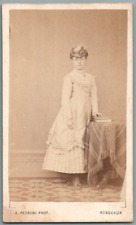 CDV JEUNE FILLE TENUE ESTIVALE ROBE CHAPEAU FLEURS PHOTO PEDRONI BORDEAUX MODE