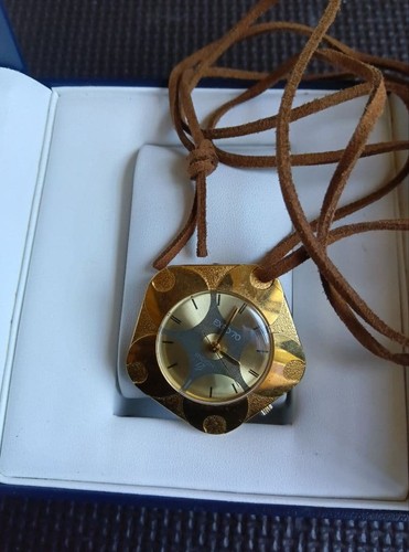 Rare montre mécanique