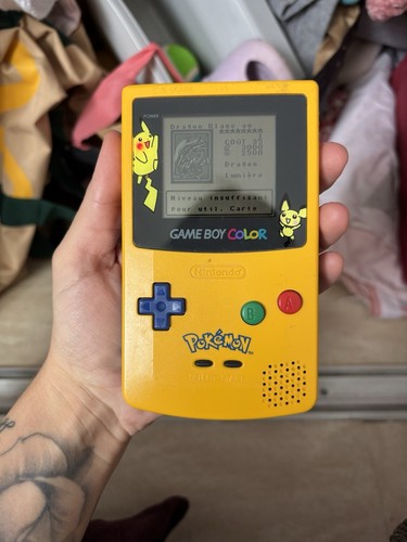 Game boy color pikachu - boy,