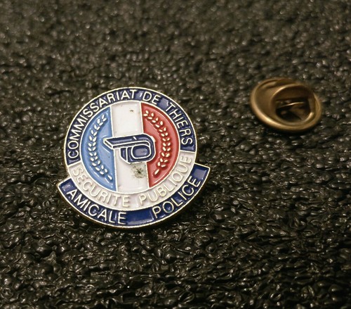 Pin commissariat thiers - pin's,