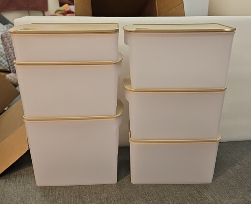 Tupperware vented containers - vented,