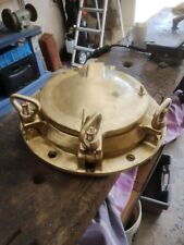 hublot en bronze ancien Italien , année 1940 . Poids 37 Kilos . Très bon état .