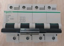 DISJONCTEUR C120N  D100 -