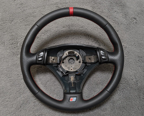 Volant cuir neuf - volant,