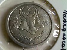 SUPERBE MONNAIE des Colonies Françaises 2 Francs MADAGASCAR 1948 Belle COTE N°9