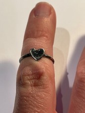 Bijoux Ancienne Bague en Forme de Coeur  Taille 51 (142-40/1-4)