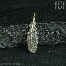 Pendentif Charm Plume En