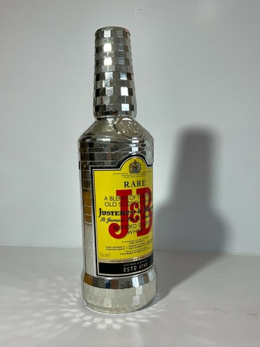 Cache bouteille whisky - cache-bouteille,