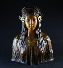 Goldscheider Grand buste en