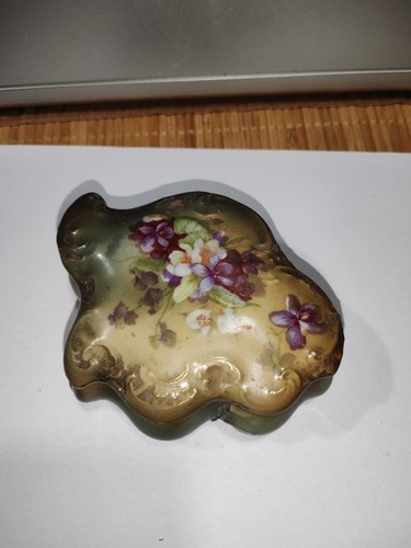 Ancienne boîte bijoux - à,