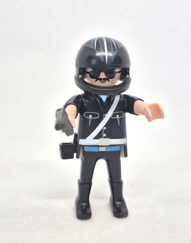 Policier avec lunettes noires - policier,