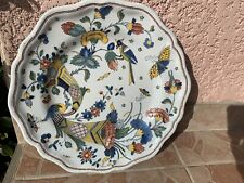 Assiette en faïence de Rouen du XVIII ème siècle signé C décor Corne Abondance