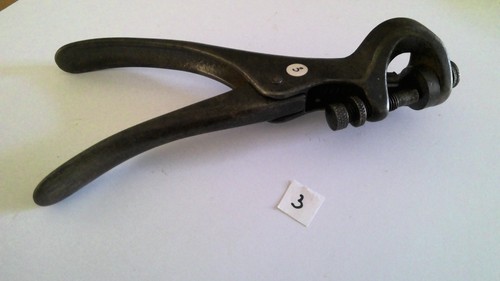 Ancienne pince avoyer - pince, a