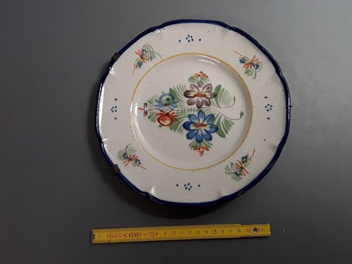 Assiette ancienne décorative