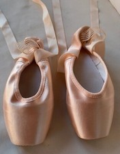 RARE pointes Gaynor Minden made in USA