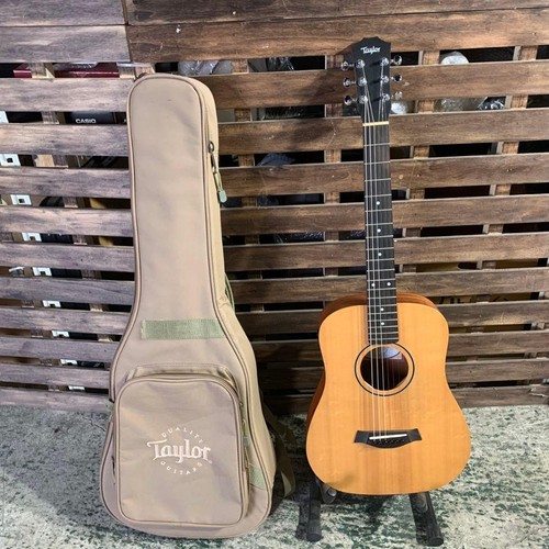 Guitare électrique acoustique