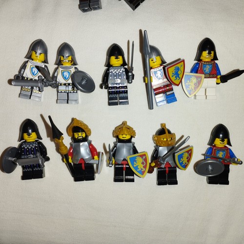 Lego castle lion griffon lot - lion,