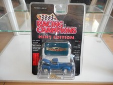 Racing Champions Mint Edition 1950 CHevy 3100 en bleu au 1:60 sous blister