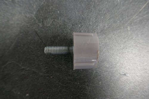 Pied pour réfrigérateur