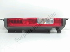 FEU ARRIERE DROIT RENAULT TRAFIC 2 8200415251 / NE 13831