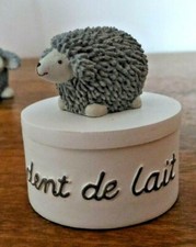 Boite à dent  mouton jardin