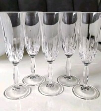 Lot 5 Grandes Flûtes à champagne cristal. Motifs Gouttes/Pointes Diamant/20 cm