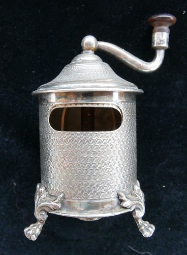 Ancien moulin poivre en - ancien,