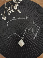 Envoi GRATUIT - Collier pendentif en Pierre de Lune - NEUF