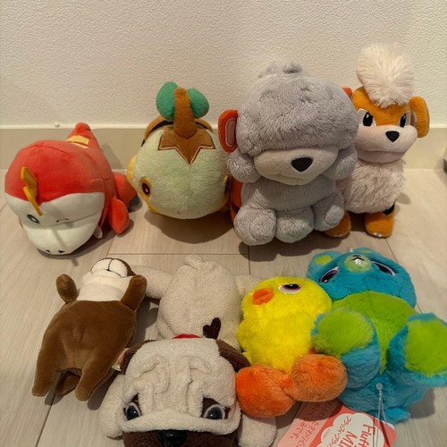 Lot peluches pokemon - de,