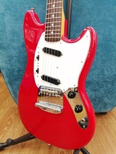 (Fender Japan) Guitare