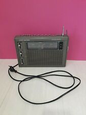 Ancien récepteur radio portable soviétique transistor Ufa 201 fonctionnel URSS