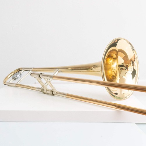 Conn tuba tenor droit - 6h,