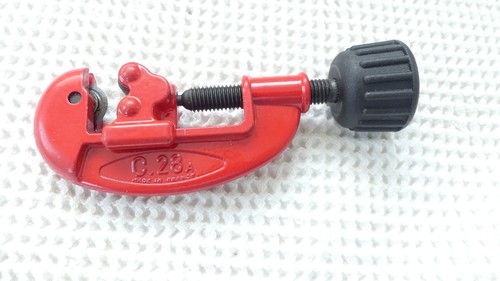 Coupe tube virax pour tuyau - virax,