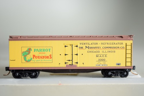 36017 scale micro trains - n,